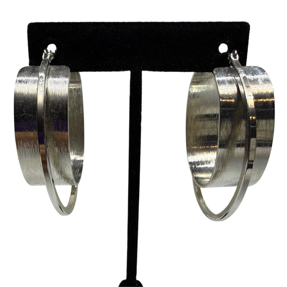 Modern Silver Tone Double Hoop Earrings Brushed & Polished Fashion Jewelry 2 in